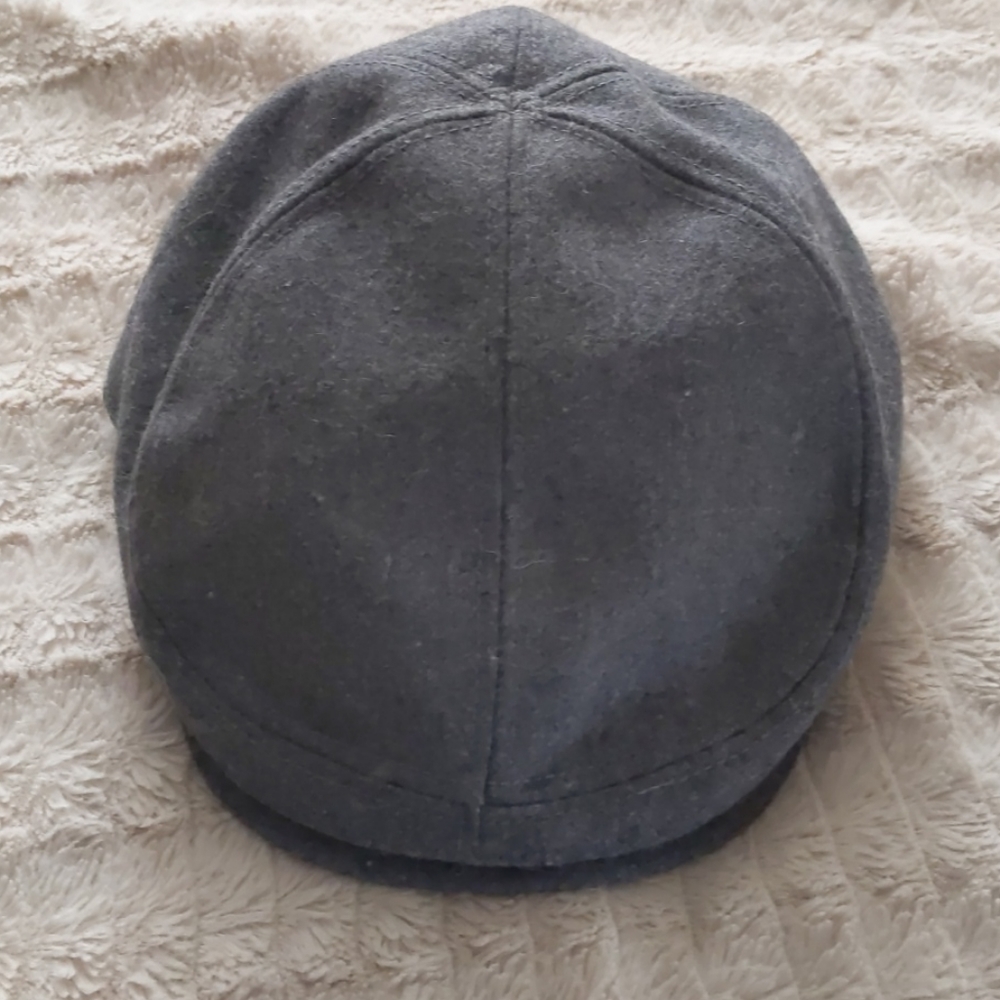 Gordon Bros hat